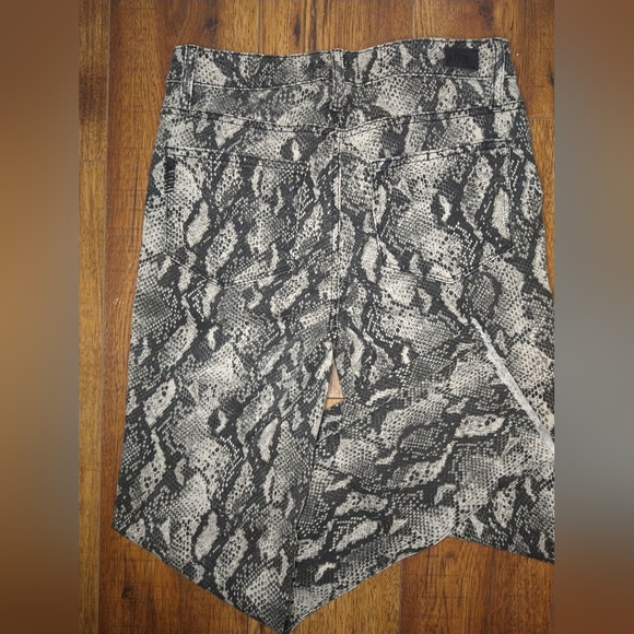 PAIGE Snakeskin Hoxton Slim Women's Jeans Size 27 - Picture 6 of 8